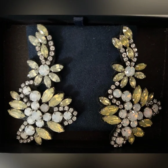 LAST WEEKEND-JCREW COLLECTION PERFECT BN Condition Rhinestone Earrings BEAUTIFUL - Picture 1 of 5